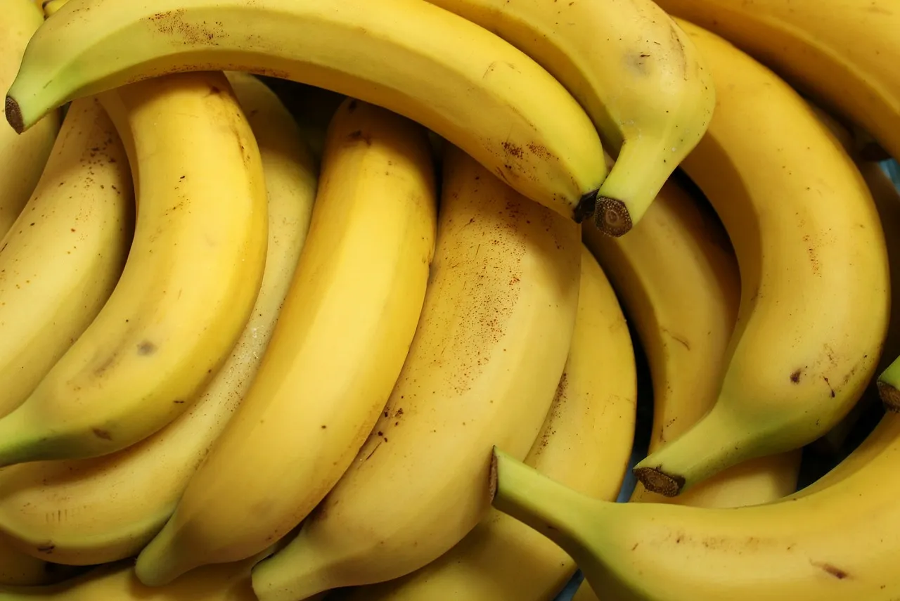 Mangiare banane a colazione fa bene? Ecco la verità
