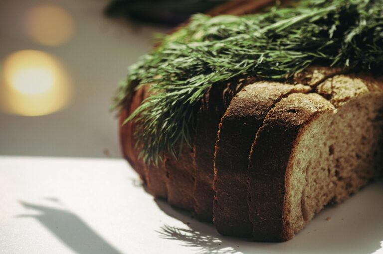 Mangiare pane senza glutine: ecco cosa succede alla digestione